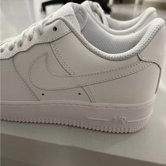 Nike White Athletic Shoes - Picture 2 of 3